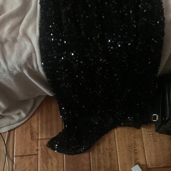 Black Sequin Prom Dress (OPEN FOR NEGOTIATION) - Picture 3 of 3